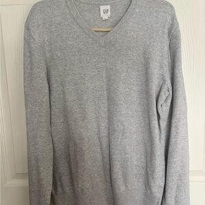 GAP Men's Light Gray V-Neck Sweater